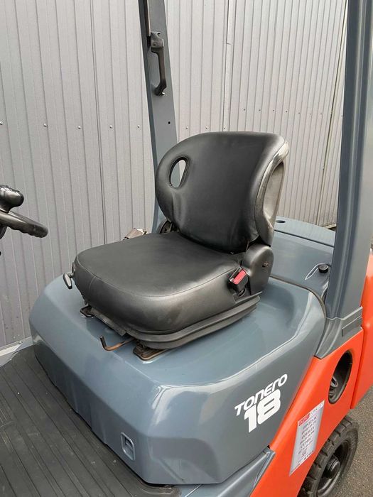 Дизельний навантажувач TOYOTA 62-8FD18, 2017 рік, погрузчик на складі