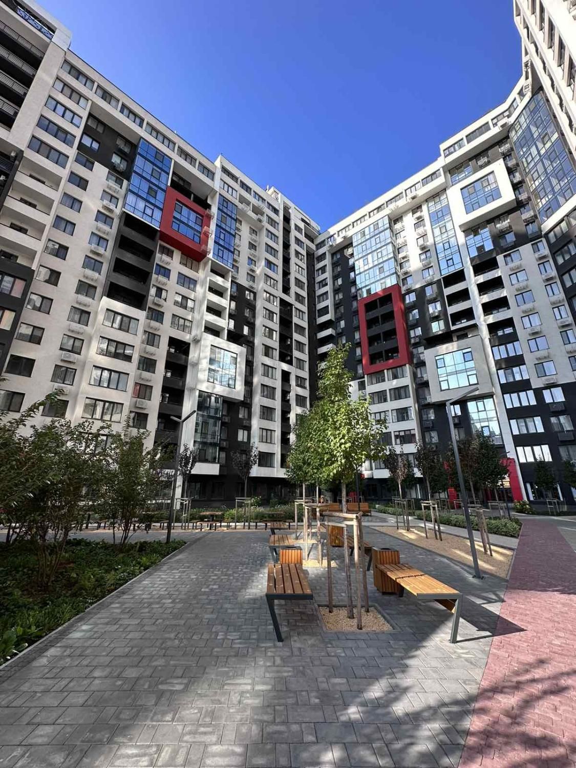 Продам 3-комнатную с террасой в ЖК Таировские Сады. Вильямса (074-185)