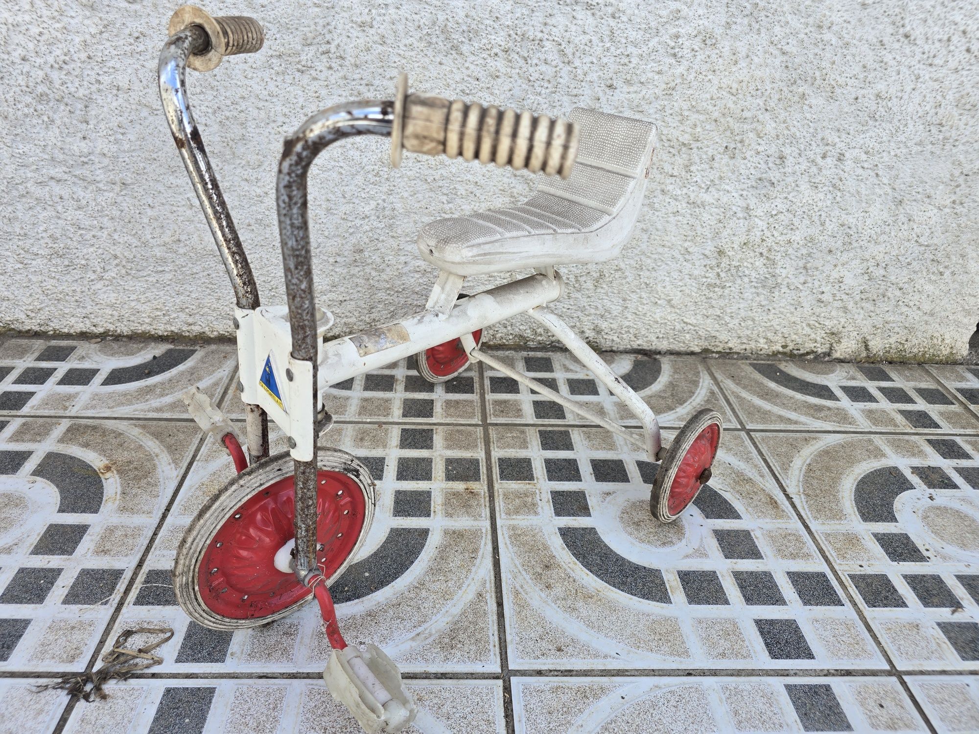 Triciclo Antigo estimado