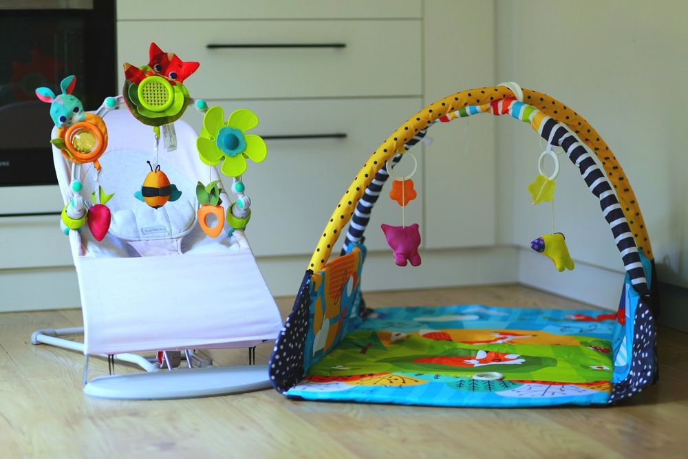 Bujaczek leżaczek BabyBjorn org + mata sensoryczna
