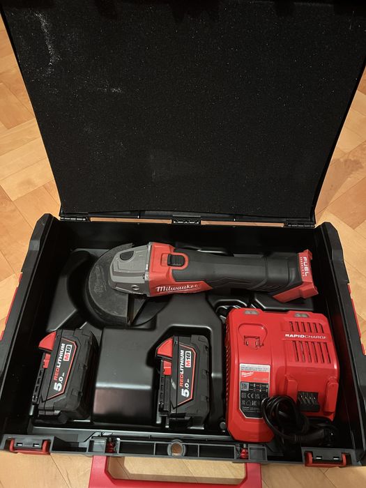 Szlifierka kątowa milwaukee FSAG125XB m18 w zestawie