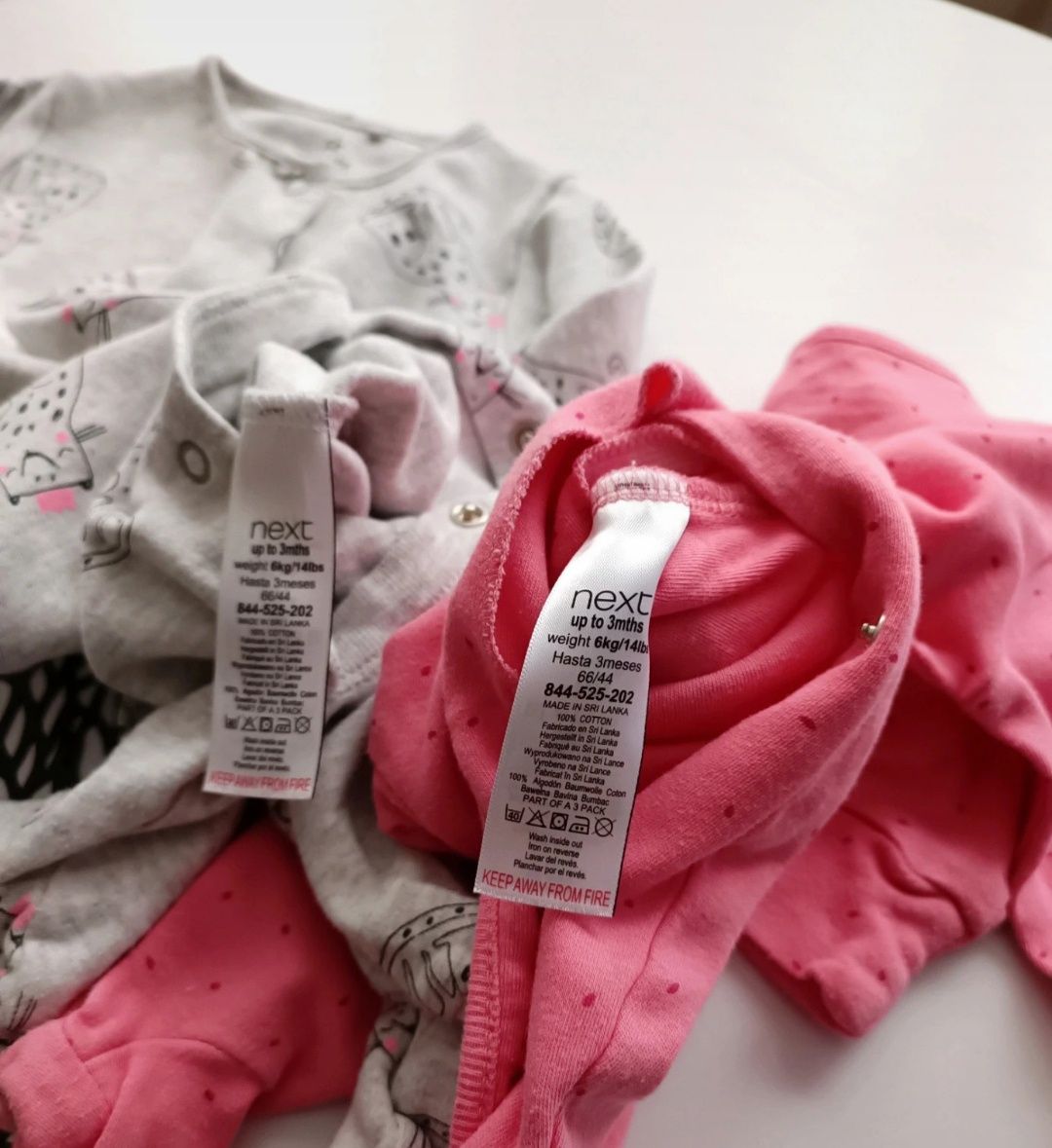 Dwupak pajacyków niemowlęcych NEXT, śpioszki w kotki, piżamka, r. 62