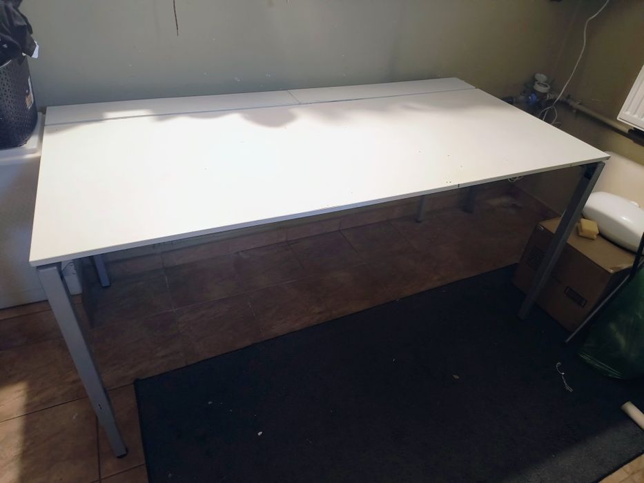 Biurko z regulowana wysokością 90x180 cm