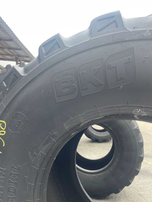 560/60R22.5 BKT FL630 JM960