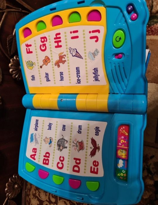 Электронная обучающая книга для детей и помповое ружье