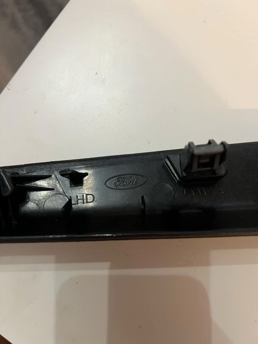 Konsola środkowa drążka zmiany biegów ford c max