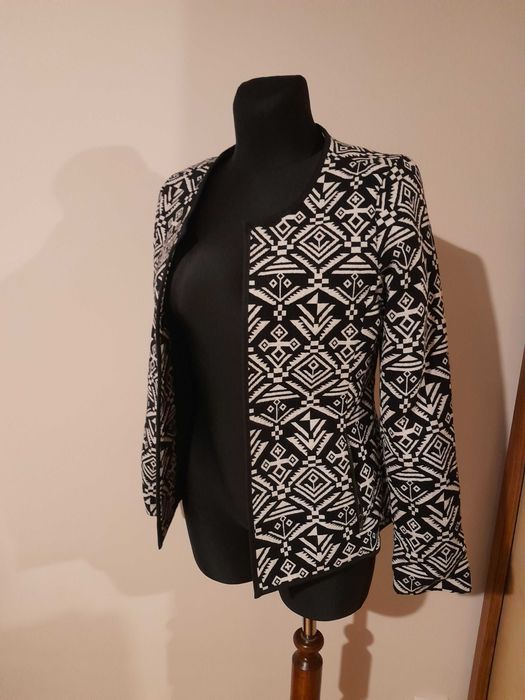 żakiet / narzutka- stol Coco Chanel ; Esmara roz. 38-40