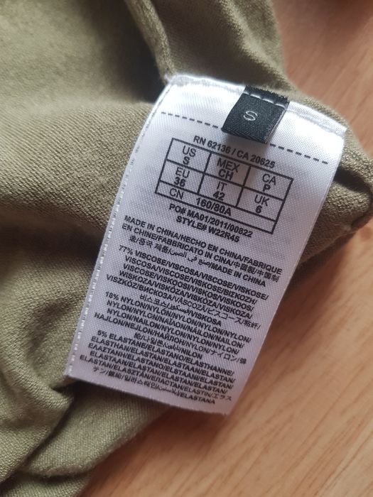 Sweter bluzka damska marki Guess rozmiar S/M.