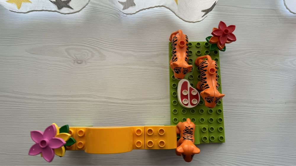 Lego Duplo зоопарк, тигри