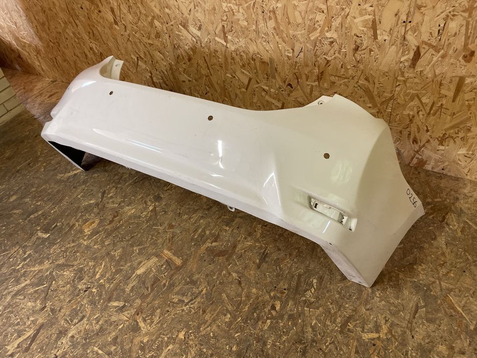 Toyota Corolla  Задній бампер  2013-2014-2015-2016-2017-2018