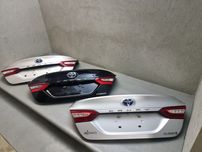 Ляда кришка багажника Toyota Camry xv70  hybrid le xle se xse розборка