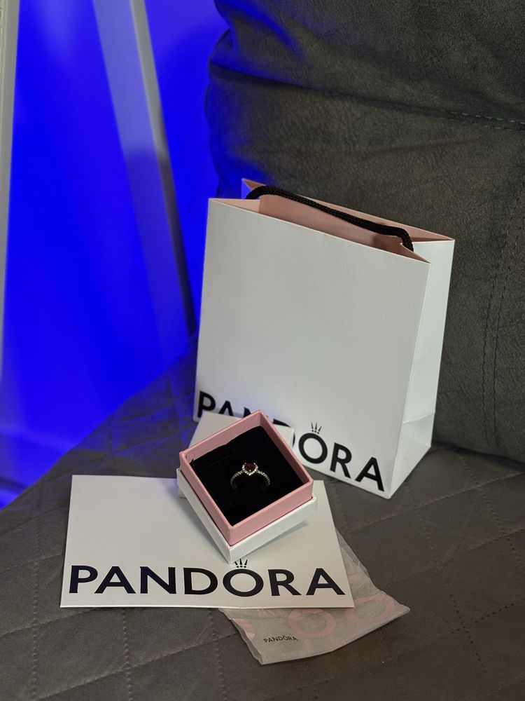 Каблучка Pandora Кольцо Pandora червоне серце