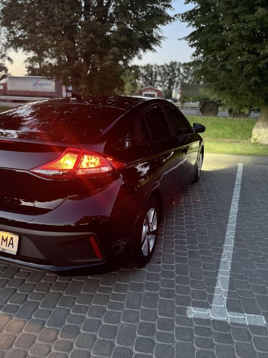 Hyundai Ioniq Hybrid 2019