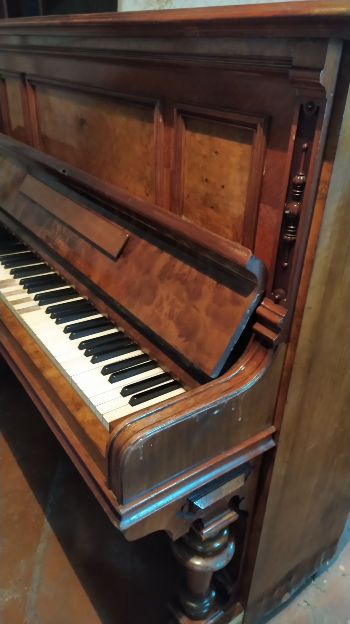 Немецкое старинное пианино!