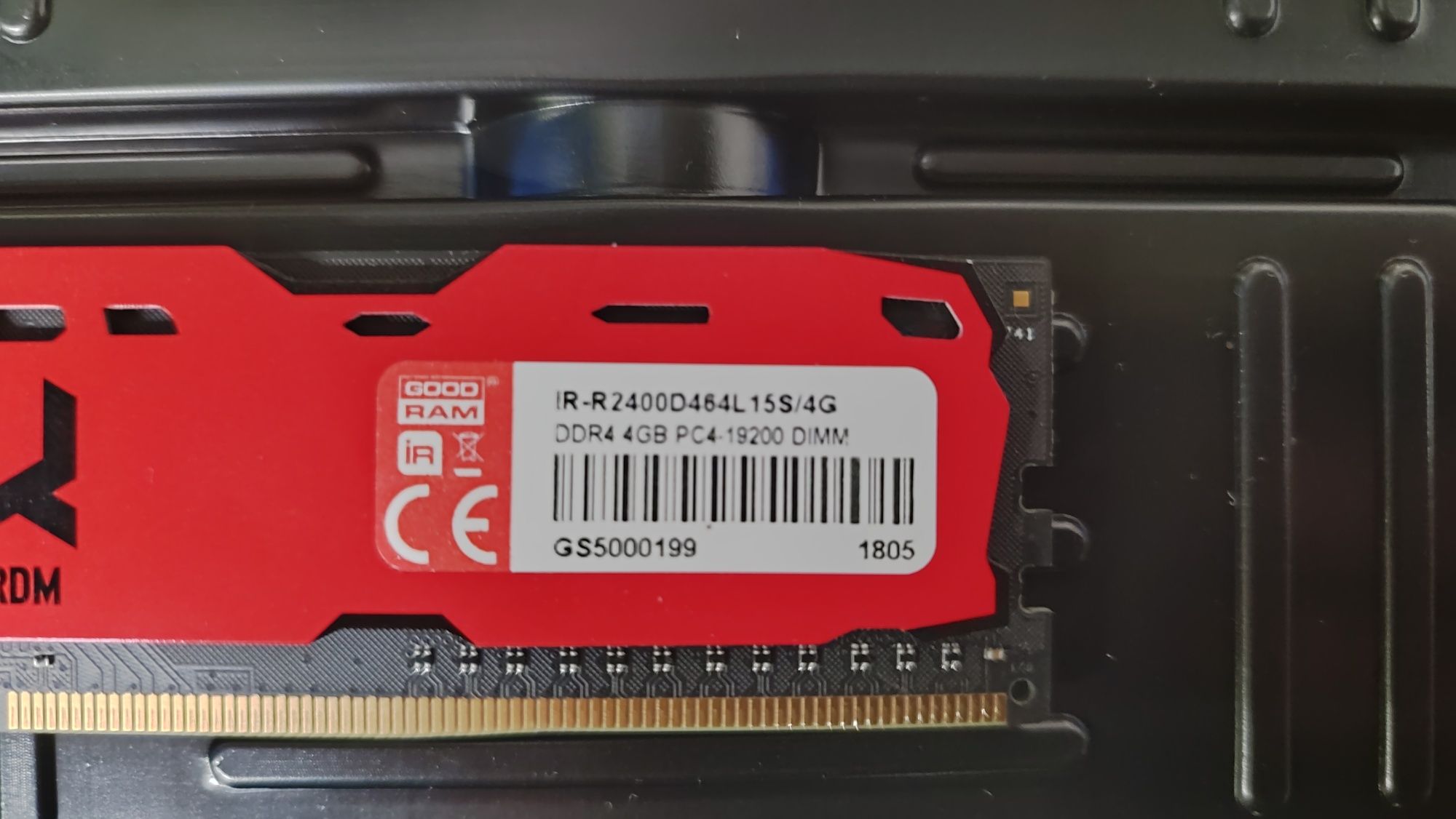 DDR4 GoodRAM IRIDIUM 4GB 2400MHz IR-R2400D464L15S/4G