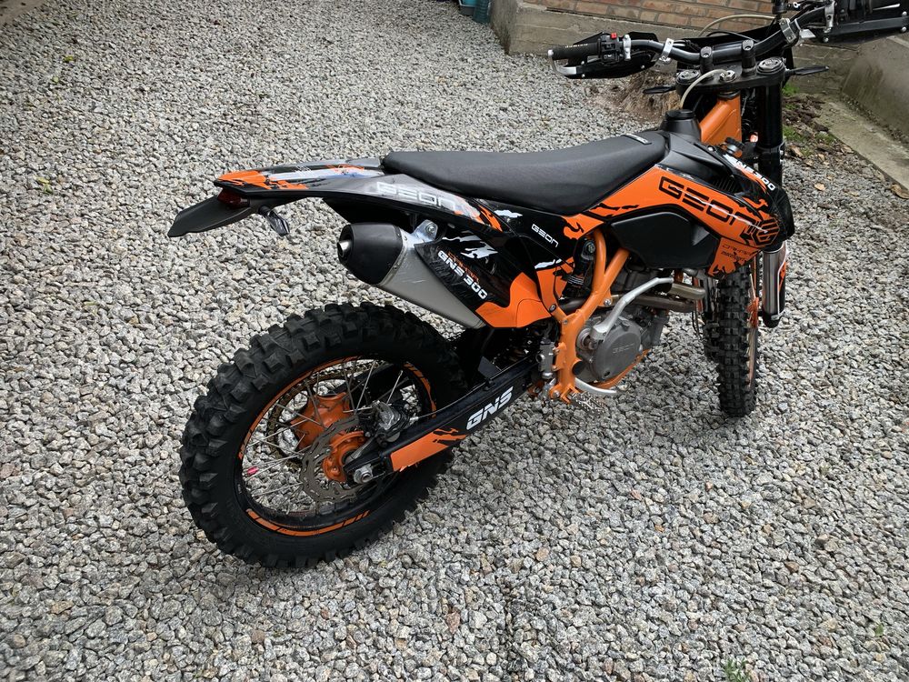 Geon  Dakar  Gns  300R