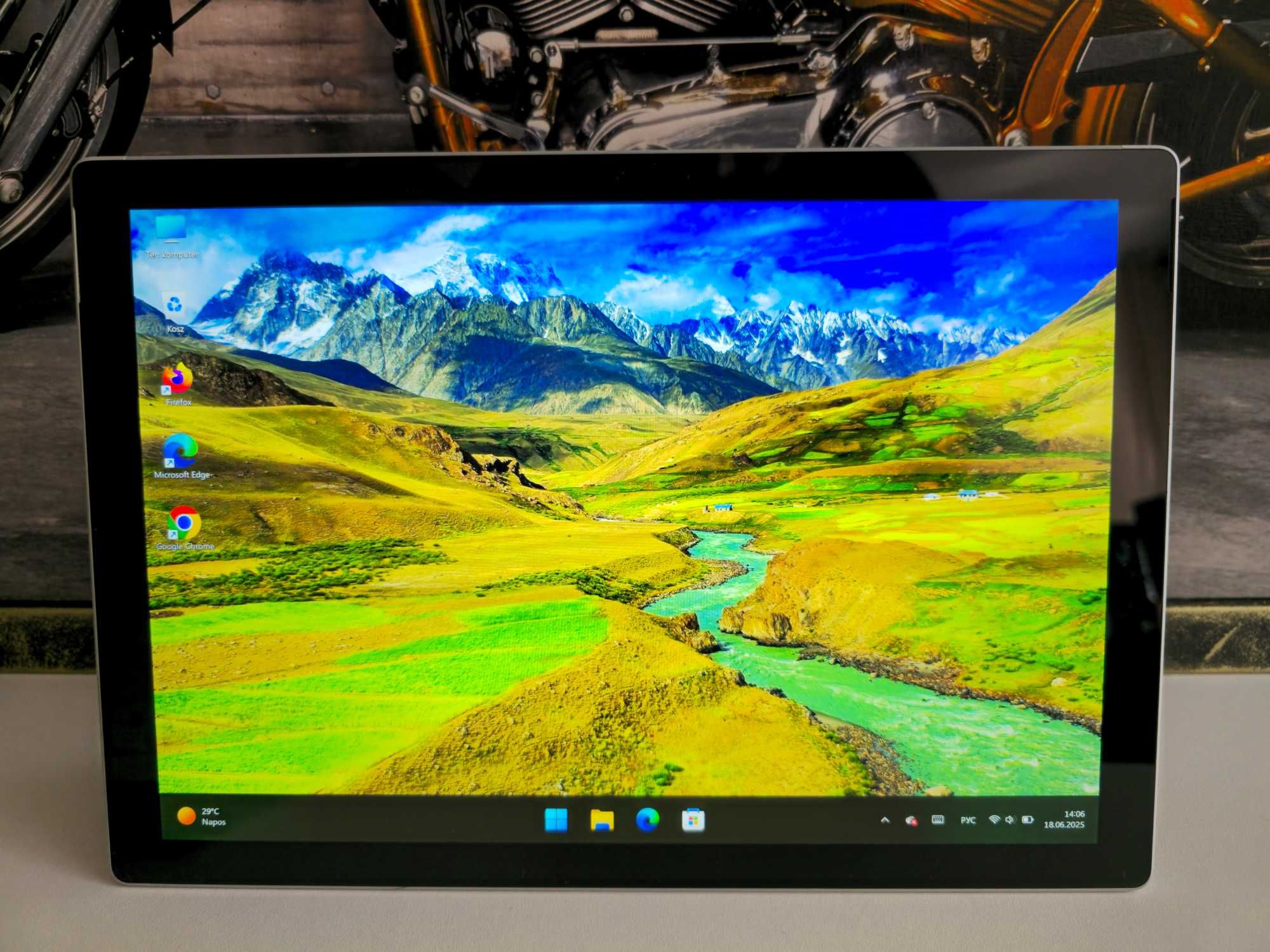 Microsoft Surface Pro 6/1796/intel Core i5/8 GB /128 GB Windows 11 Pro