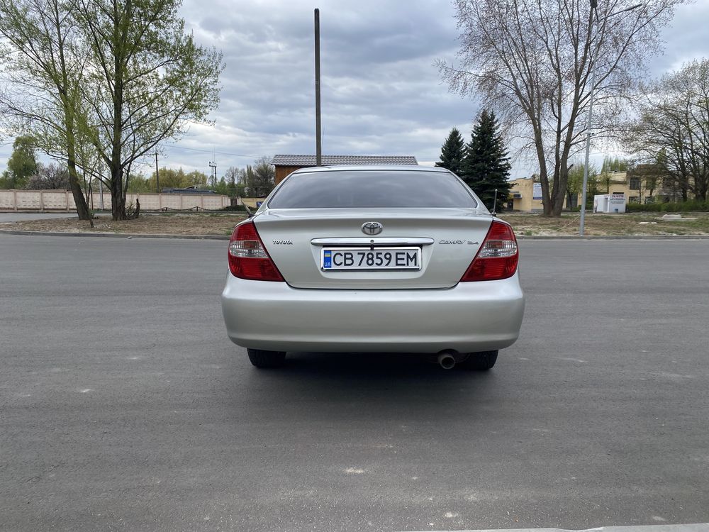 Toyota Camry 2003 год.