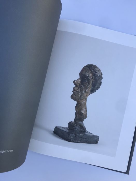 Livro de pintura e escultura de Alberto Giacometti 2017