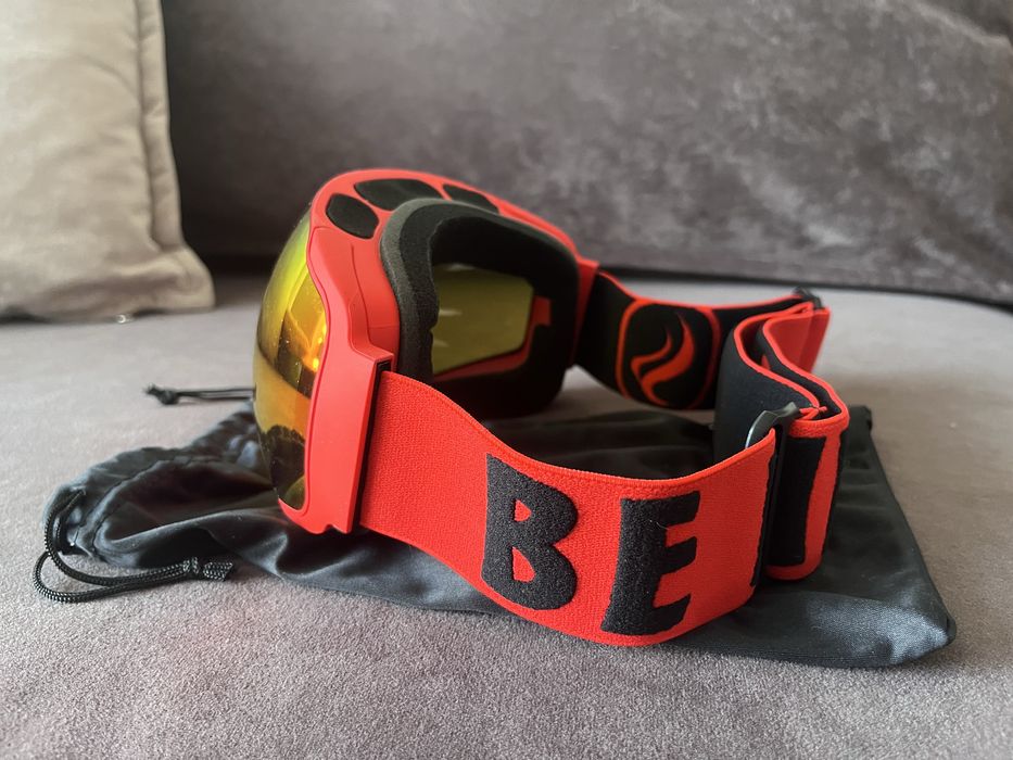 Гірськолижна маска