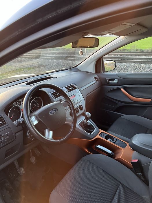 Ford kuga 2008 rok 2.0 136km