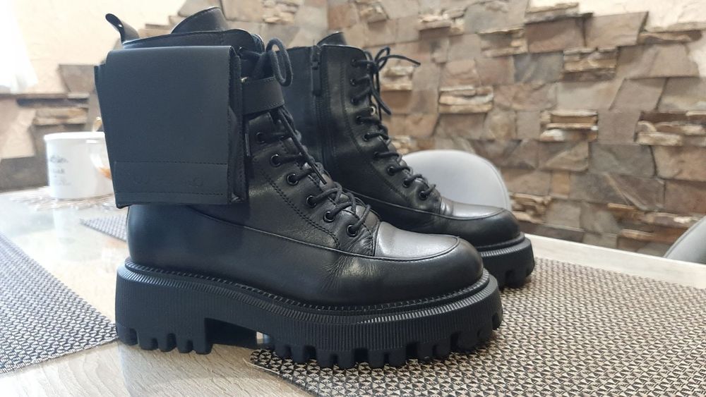 Стильні зимові чоботи