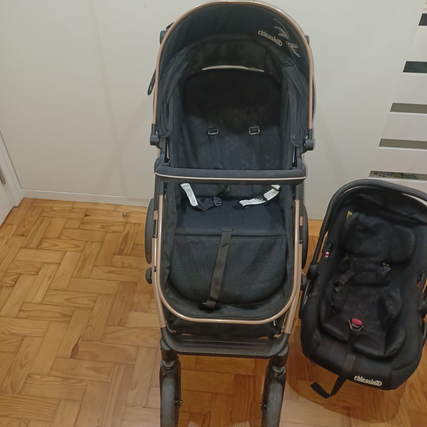 Carrinho de Bebé CHIPOLINO Amore Obsidian Gold 3-em-1