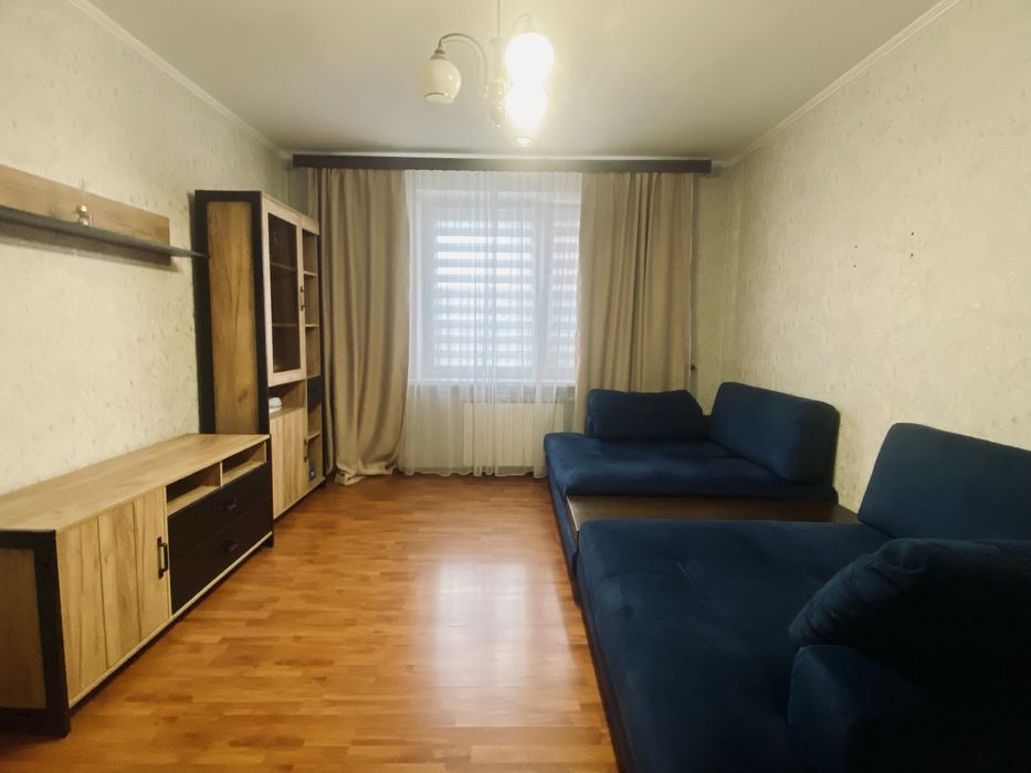 Продам 3-к кв с ремонтом 77м2 пр Героев Победа-6 Возможен безнал !