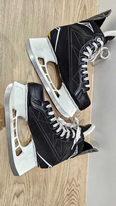 Łyżwy Bauer SPRO supreme r.43