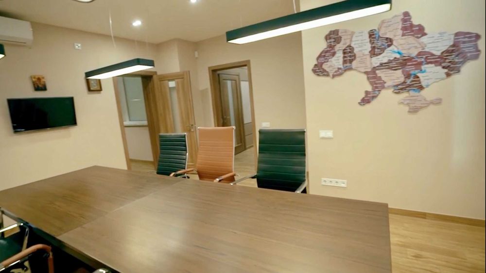 Елітне офісне приміщення в Обухів/Київ- оренда