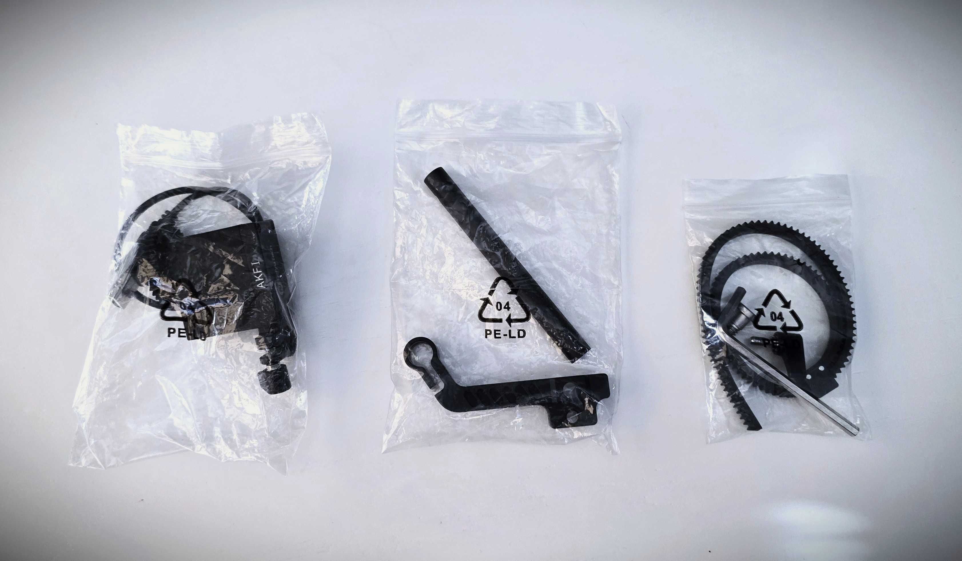 ZESTAW Gimbal FeiyuTech AK2000 + Uchwyt AKR1 + Follow Focus AKFI