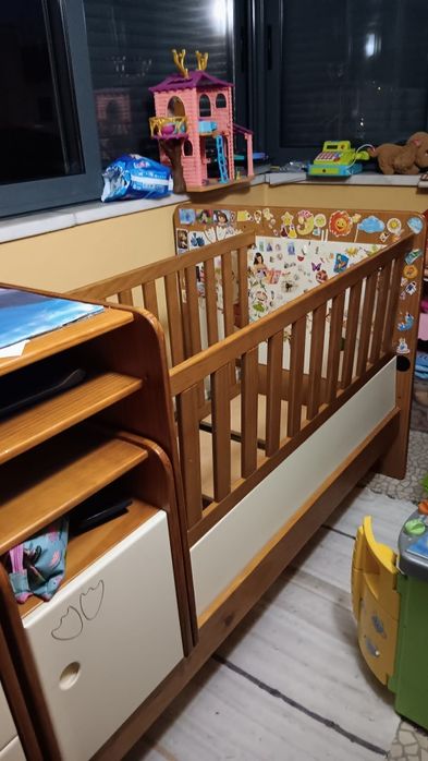 Mobília Quarto bebé e criança. Berço, muda fraldas e cama