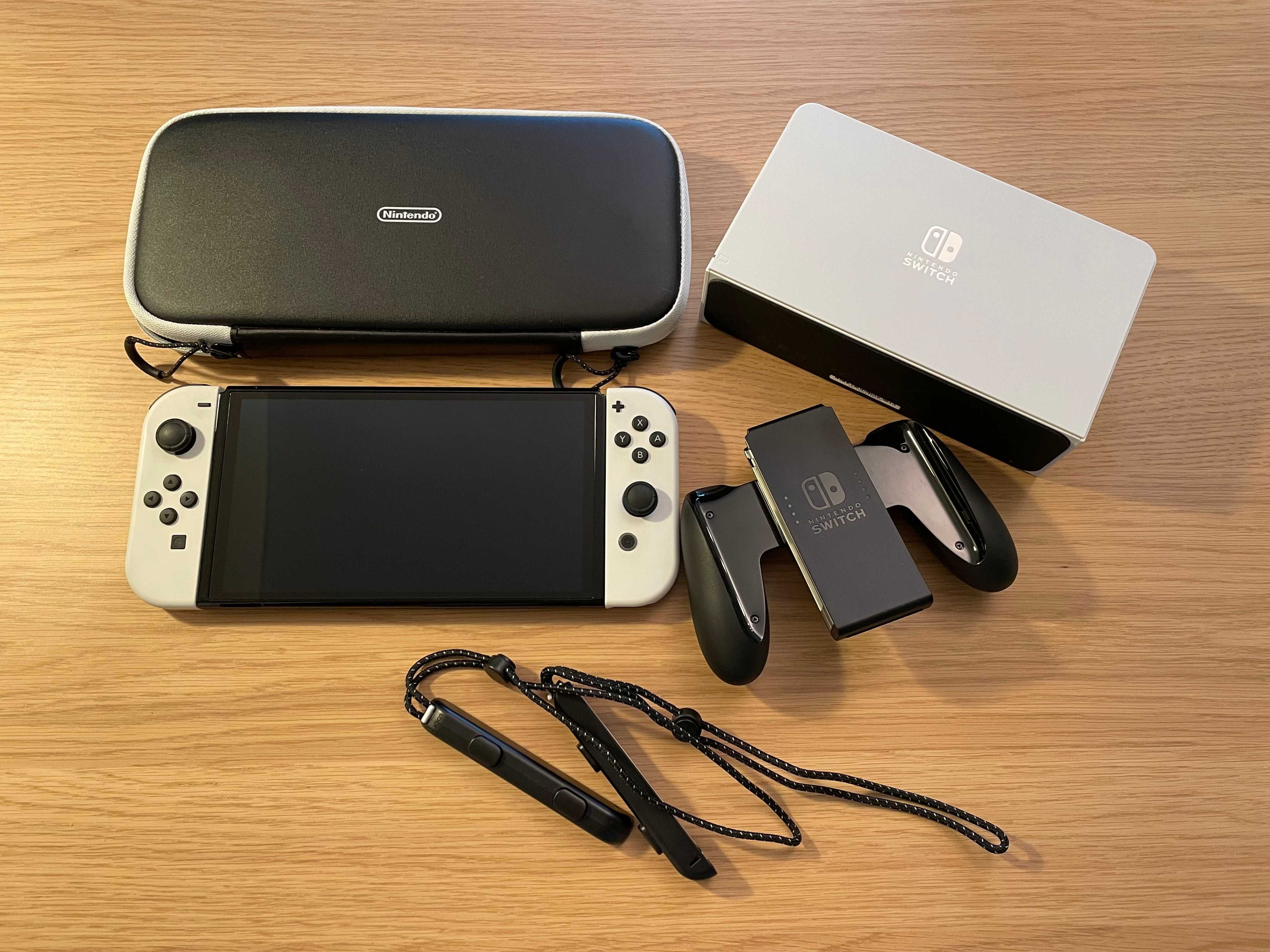 Nintendo switch OLED + kontroler Switch Pro + etui