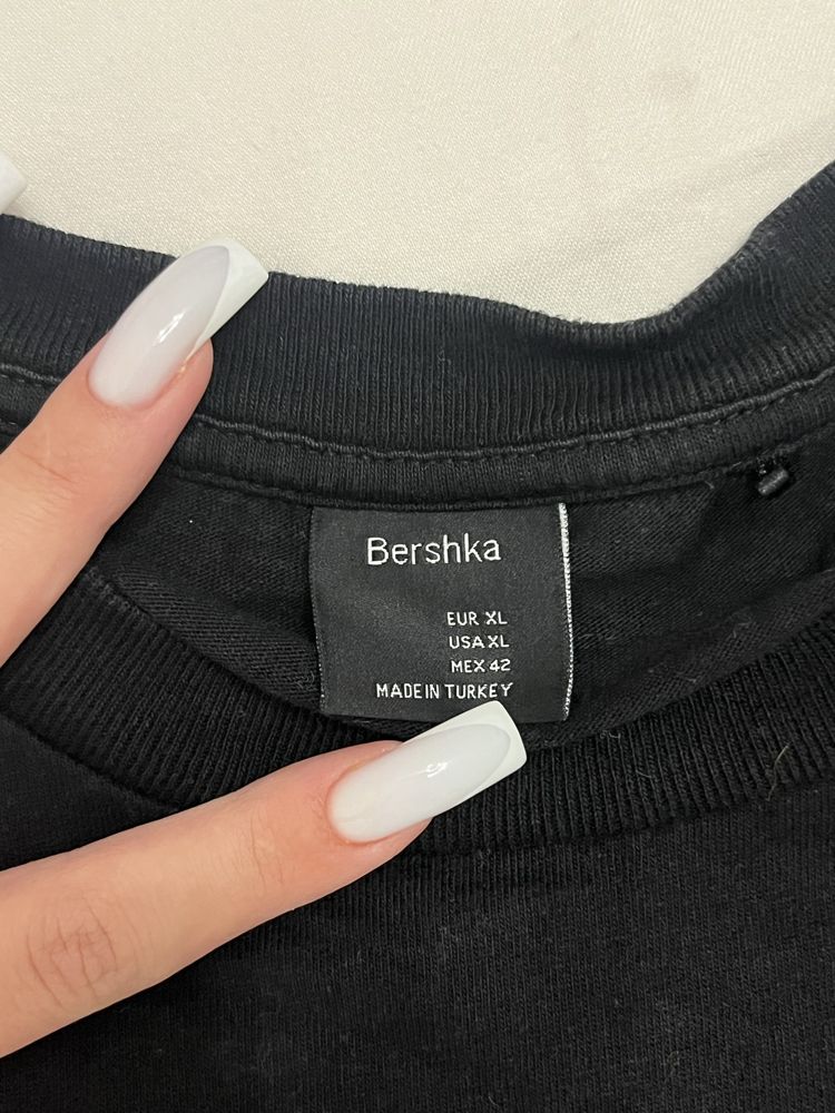 Футболка Bershka