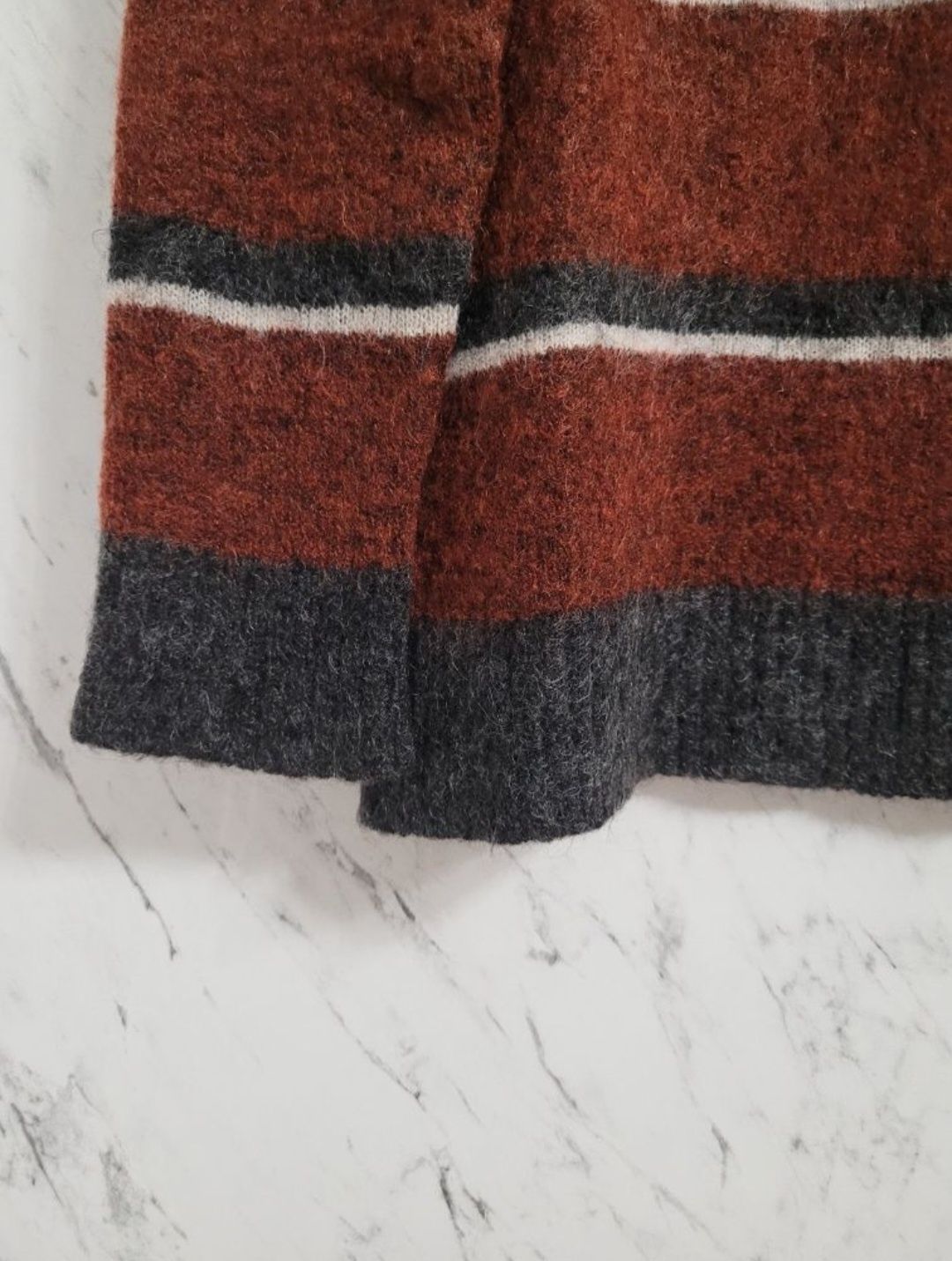 Ciepły wełniany sweter w paski scandi premium moher wełna styl preppy
