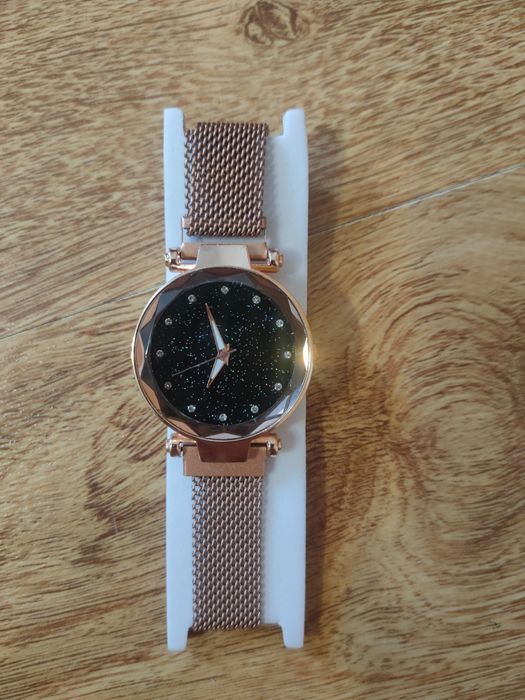 Годинник наручний.