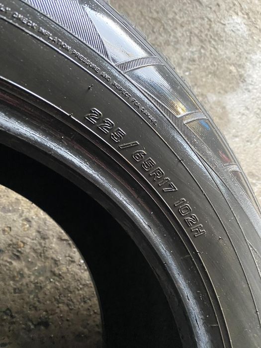 225.65.17 Falken 2шт зима БУ склад шины резина из Европы 65 R17