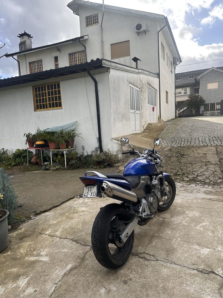 Honda hornet 600 com 71kw