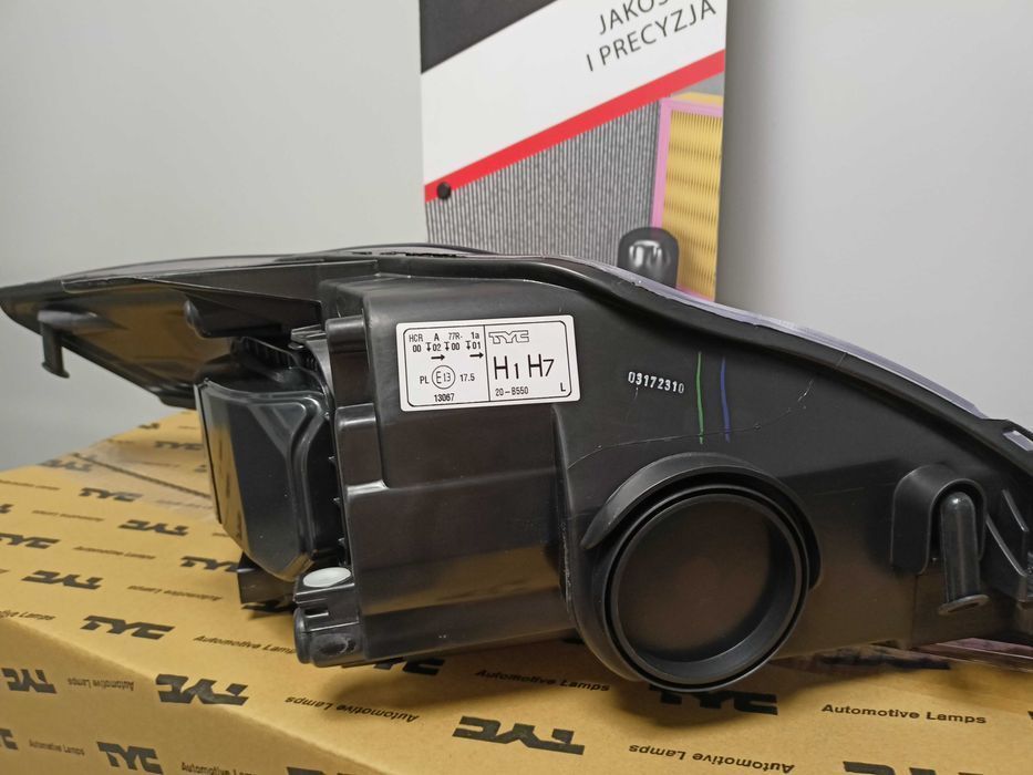 Ford Mondeo MK4 2007- Lampa/Reflektor lewy H7+H1