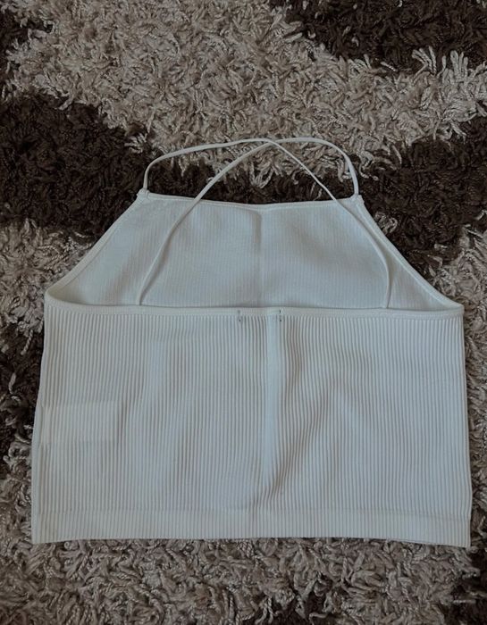 білий топ house brand