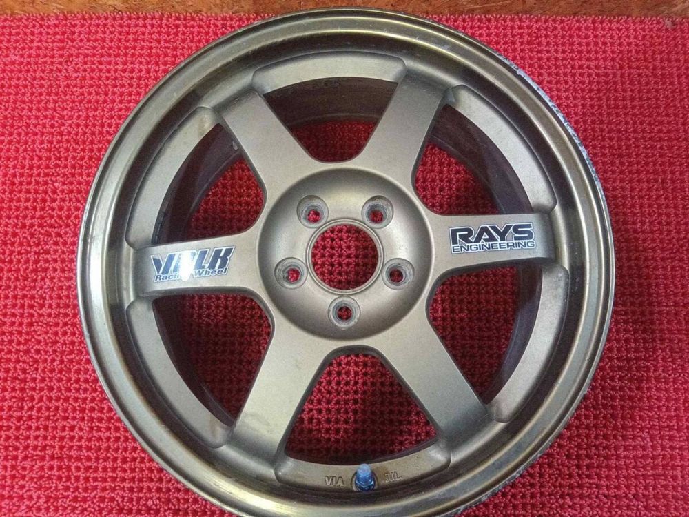 RAYS TE37C 16’ 7j et +46 5x100