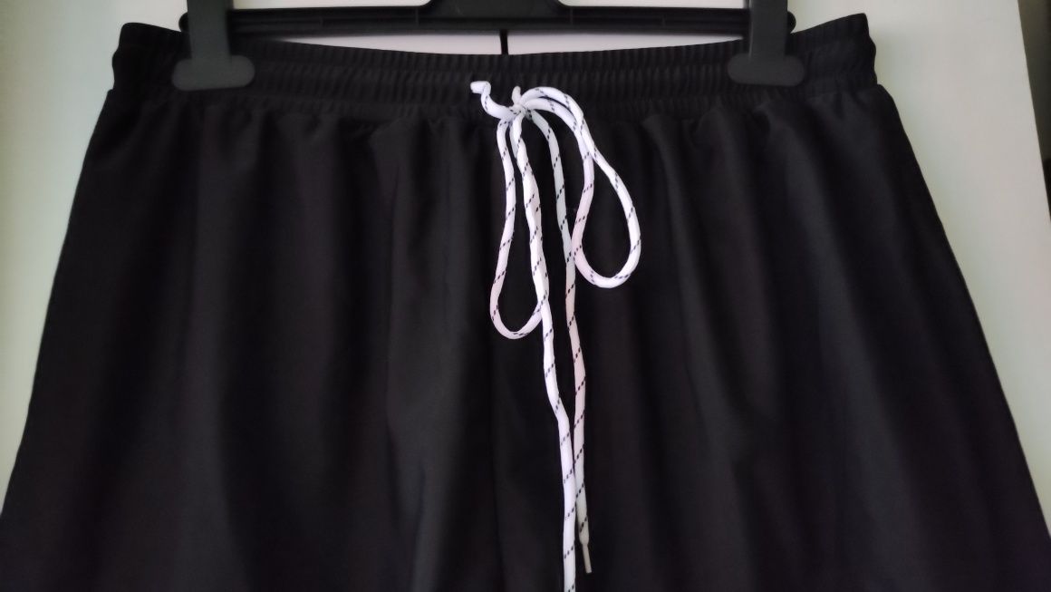 Conjunto de fato de banho e calções xxl novo