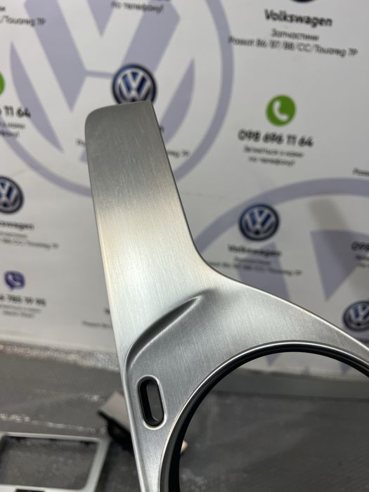 Декор алюміній накладки на торпедо Highline Passat B7 CC