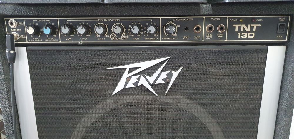 Amplificador baixo Peavey