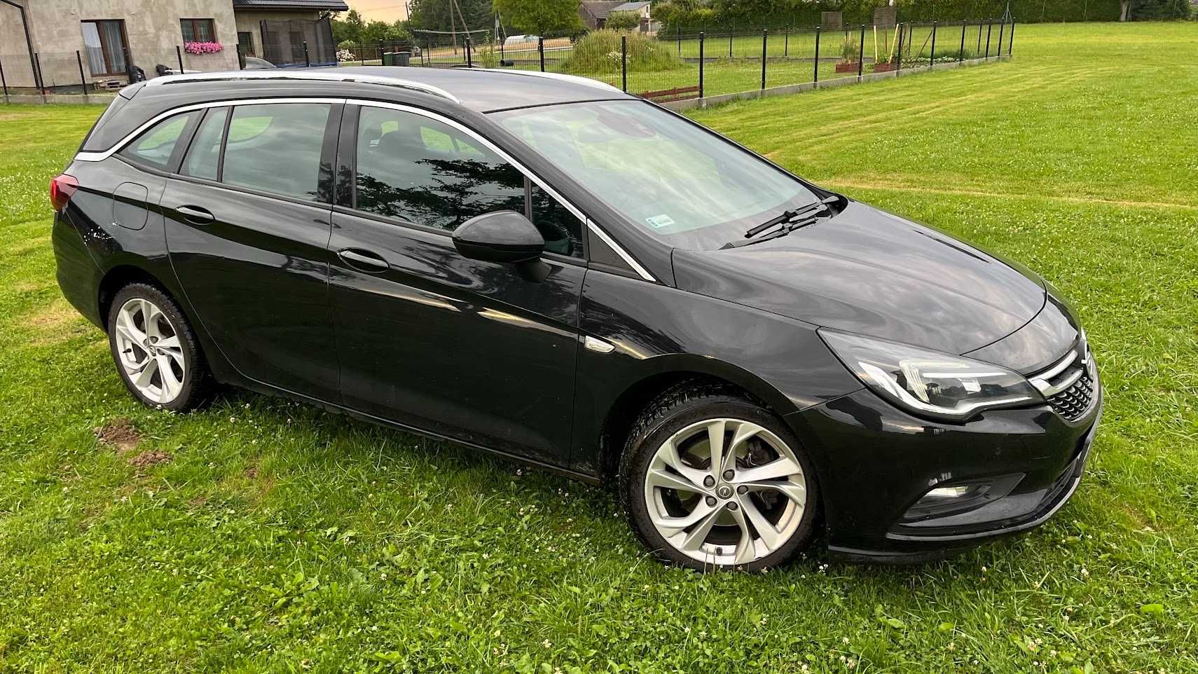 Opel Astra 1.6 CDTI Sports Tourer Black, 2017, Faktura VAT