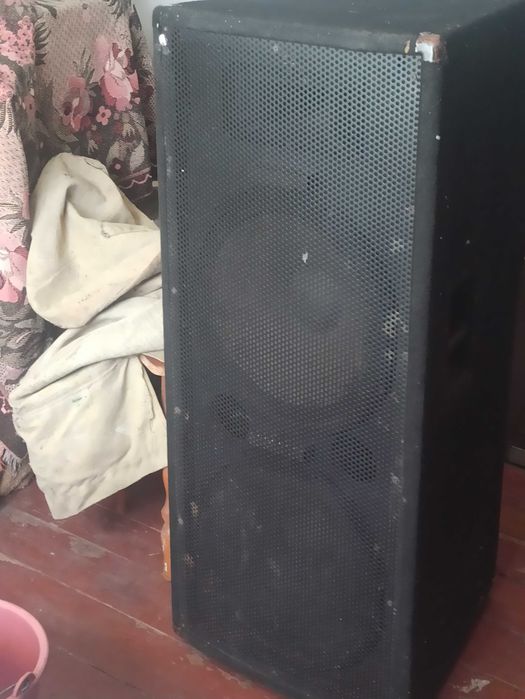 Великі колонки MAG з підсилювачем та проводами