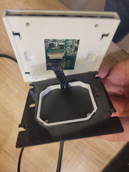 Termostat pokojowy wifi Tuya, piec elektro, gaz, podłogówka