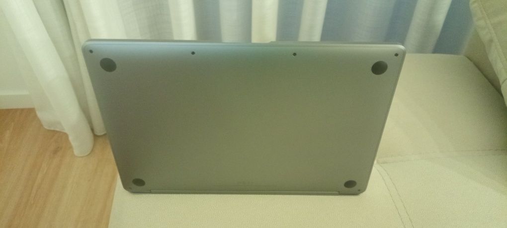 MacBook pro 2019