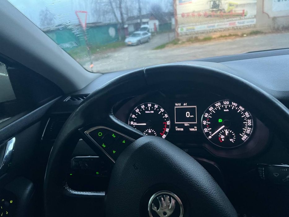Продам skoda A7 2015