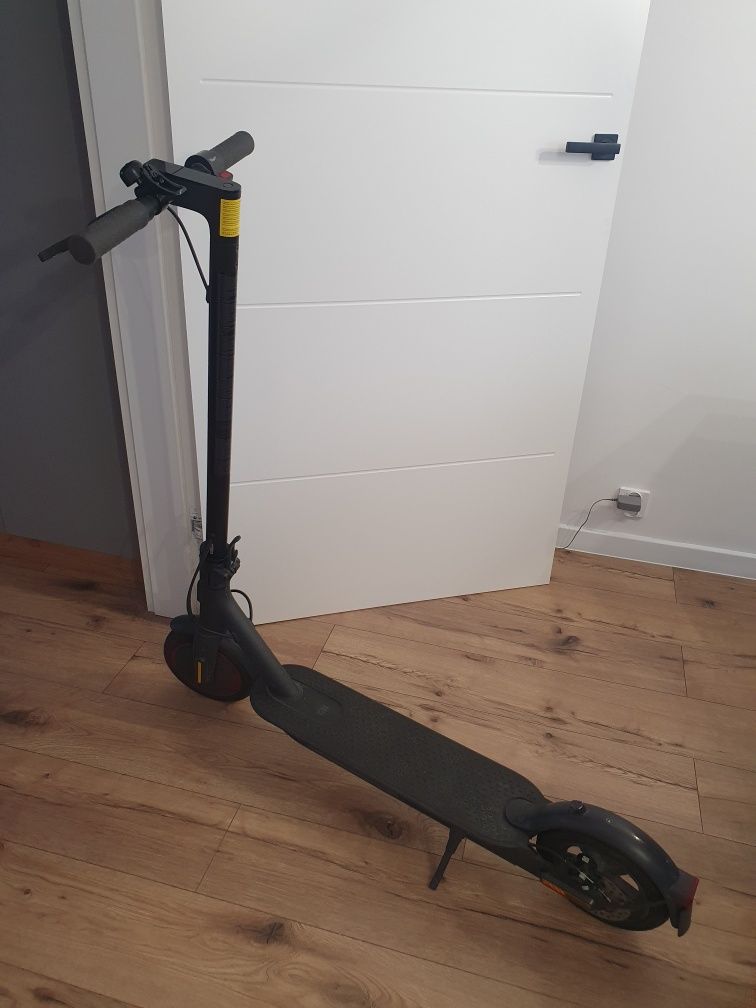 Hulajnoga elekteyczna Xiaomi MI Electric Pro 2
